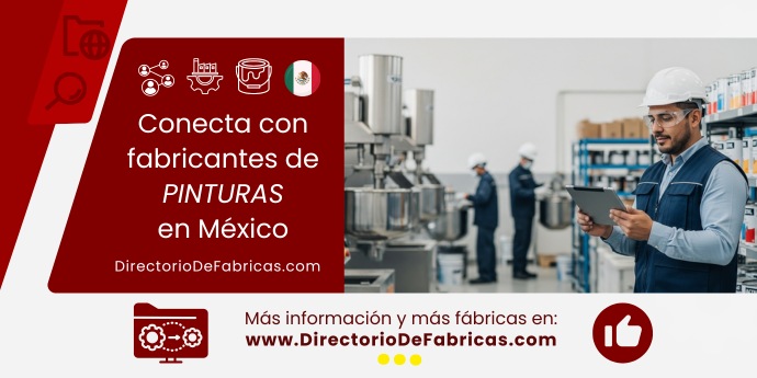 Ingeniero mexicano supervisando el control de calidad en una moderna fábrica de pinturas en México, utilizando una tablet frente a maquinaria de producción de recubrimientos industriales.